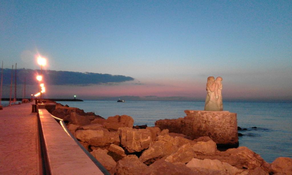 La Viareggina Hotell Viareggio Eksteriør bilde