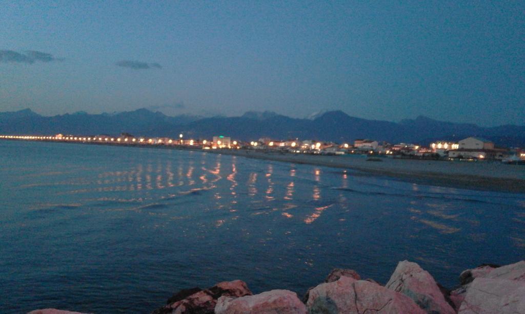La Viareggina Hotell Viareggio Eksteriør bilde